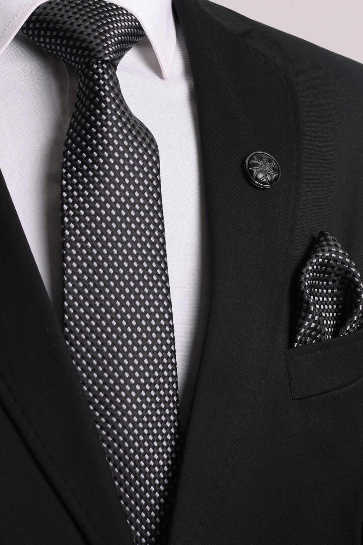 Esgue 7.5 cm Siyah Gri Desenli Kravat Mendil Broş Hediye Seti