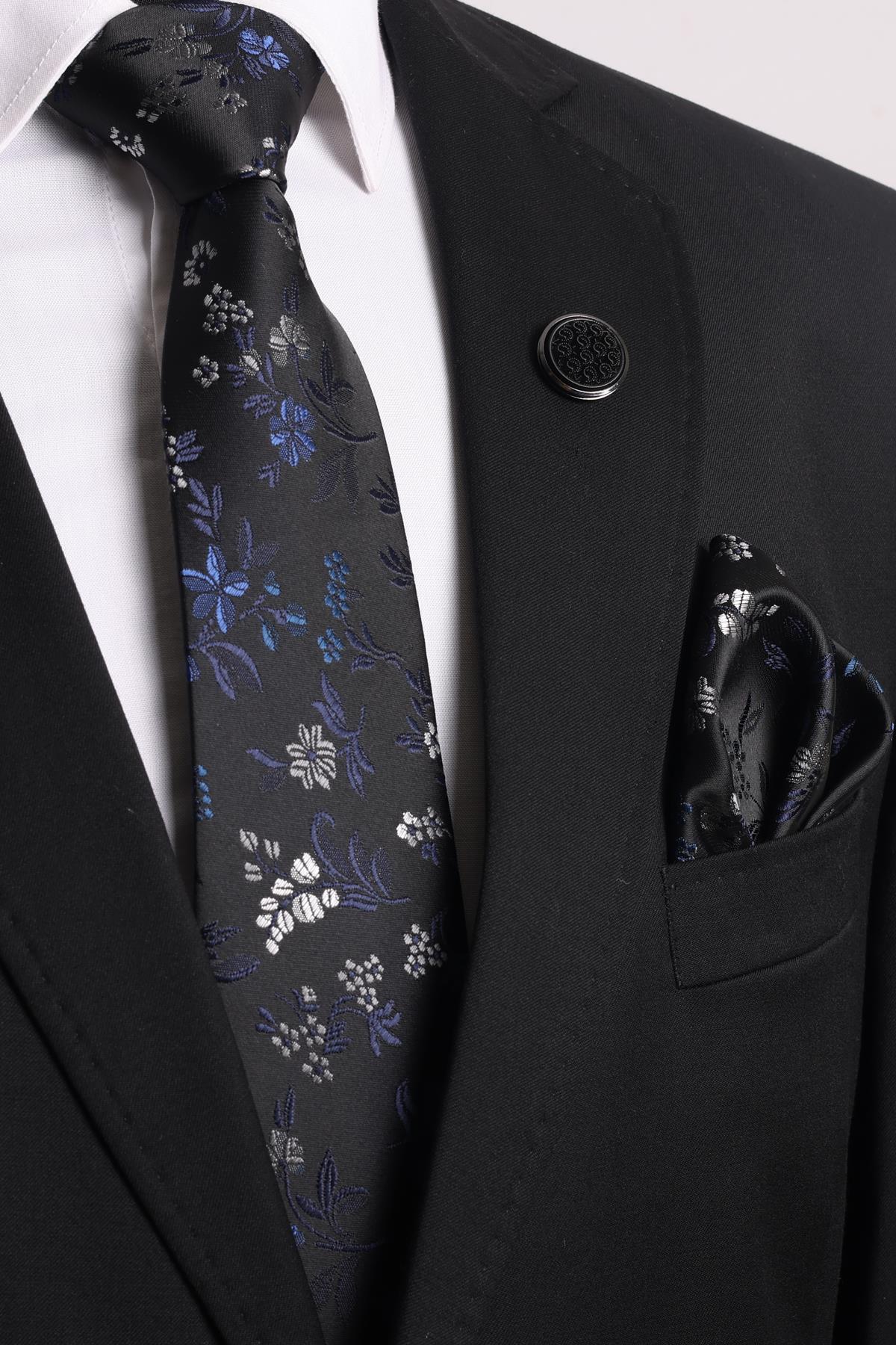 Esgue 7.5 cm Siyah Lacivert Desenli Kravat Mendil Broş Hediye Seti