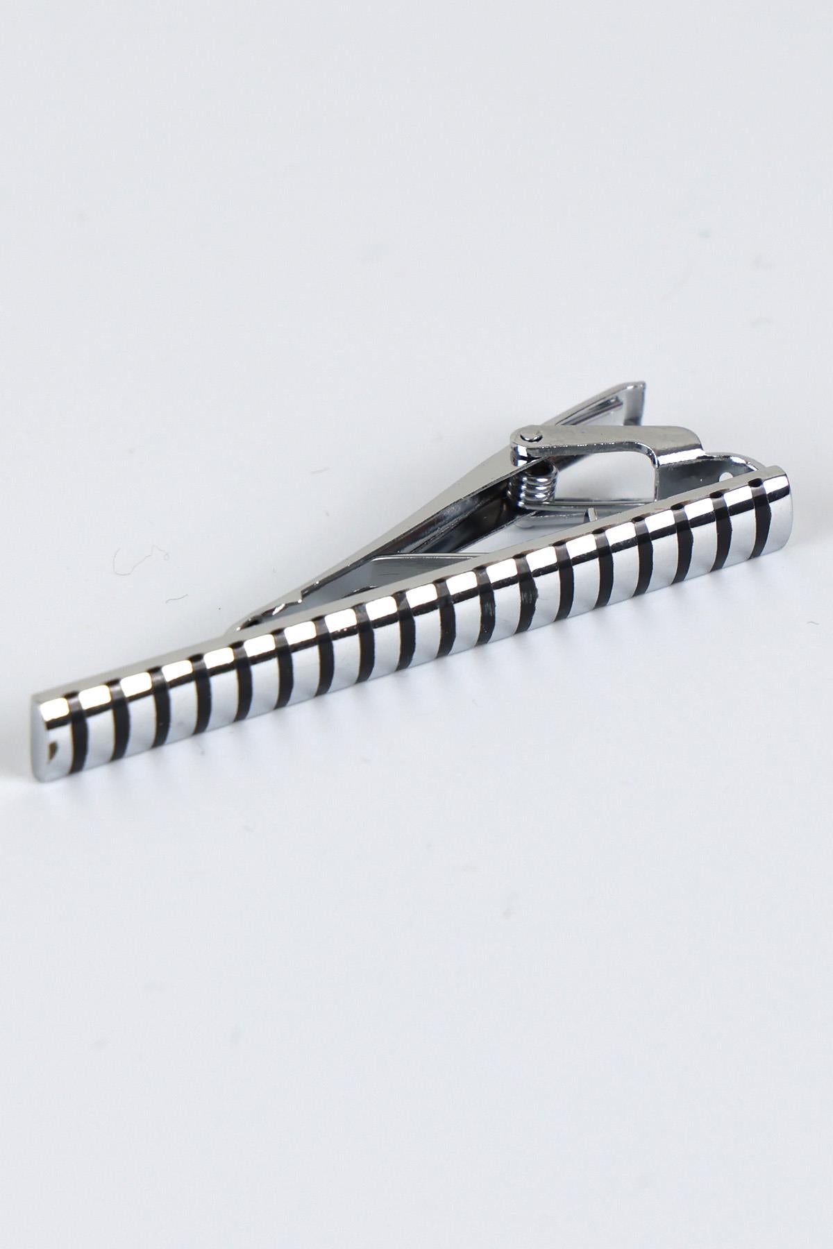 Esgue Erkek Gümüş Renk Kravat İğnesi – Şık ve Zarif Tasarım Kravat Klipsi