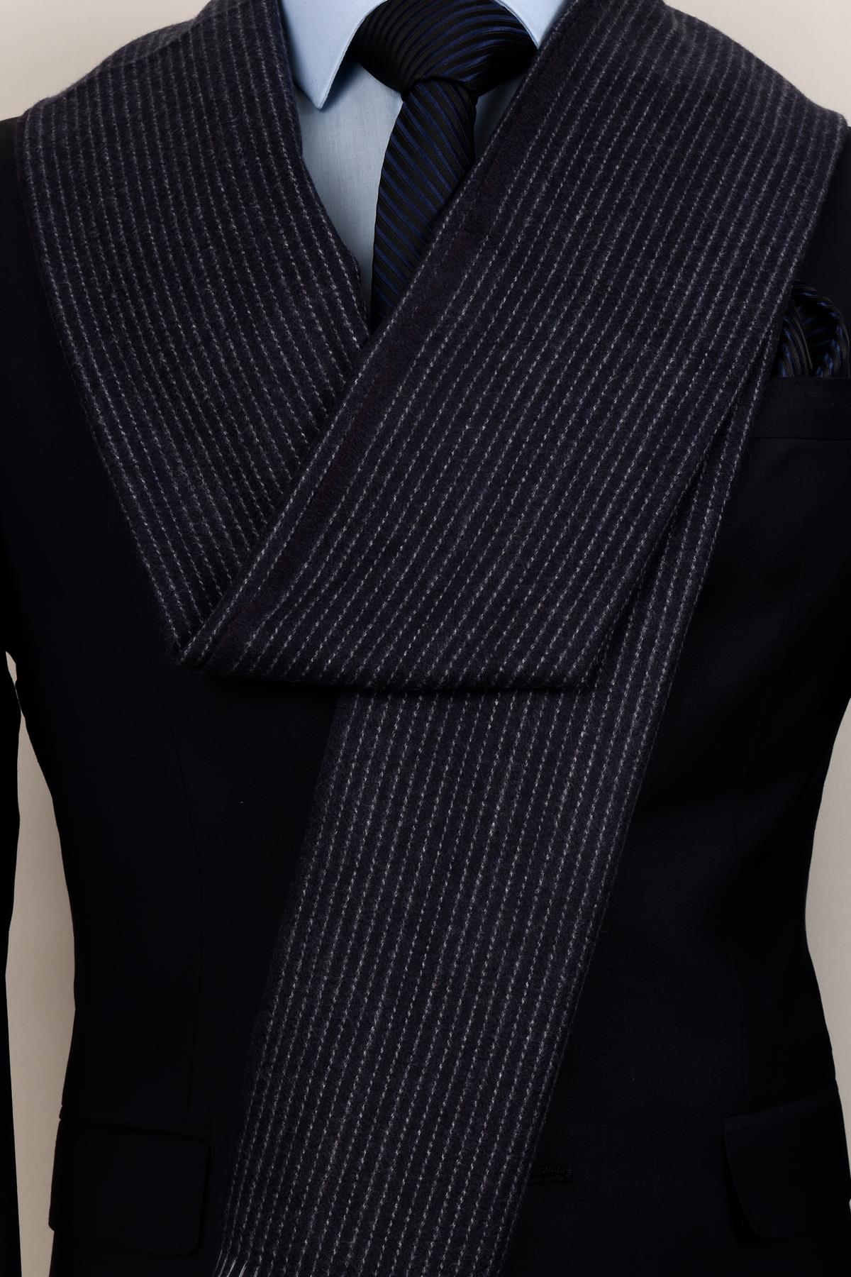 Esgue Yünlü Lacivert İnce Çizgili Kaşkol - Klasik ve Modern Erkek Atkı