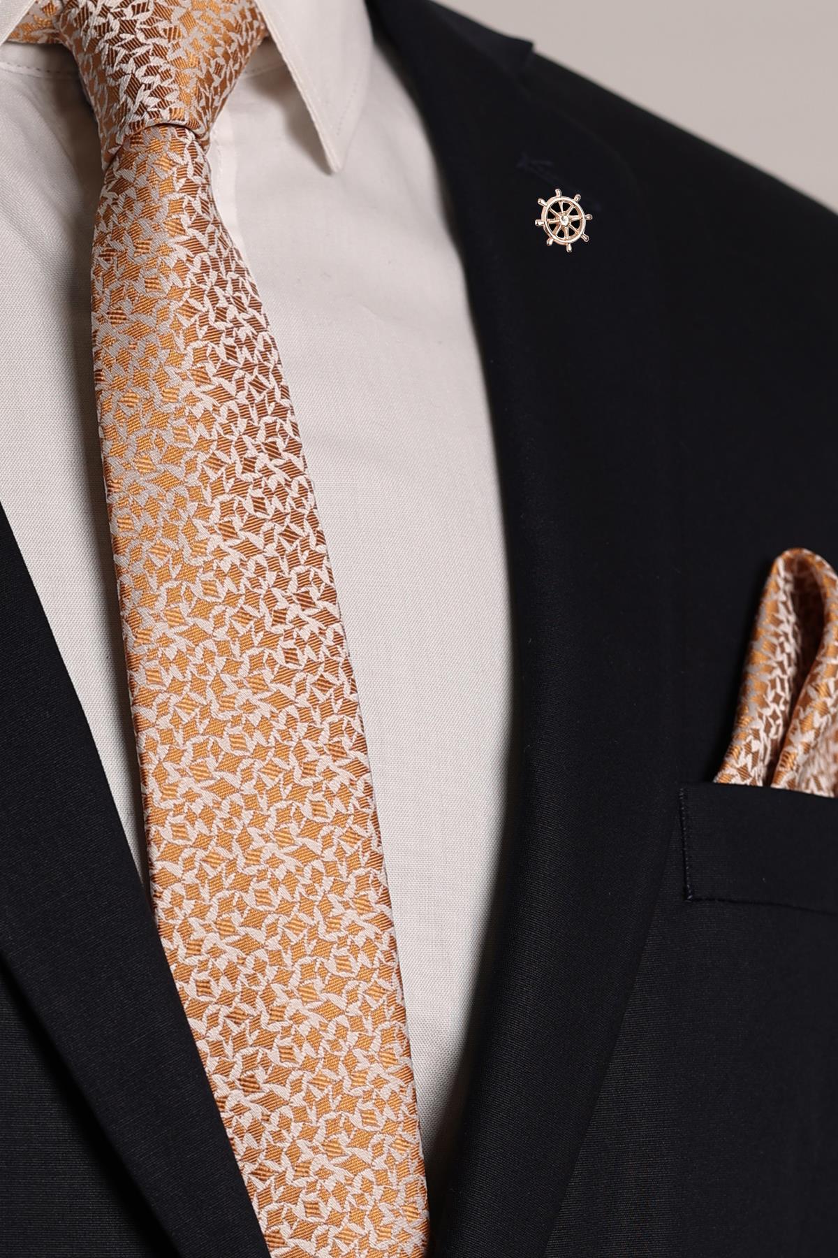 Esgue Gold Kravat & Mendil Broş Kutulu Erkek Hediye Seti