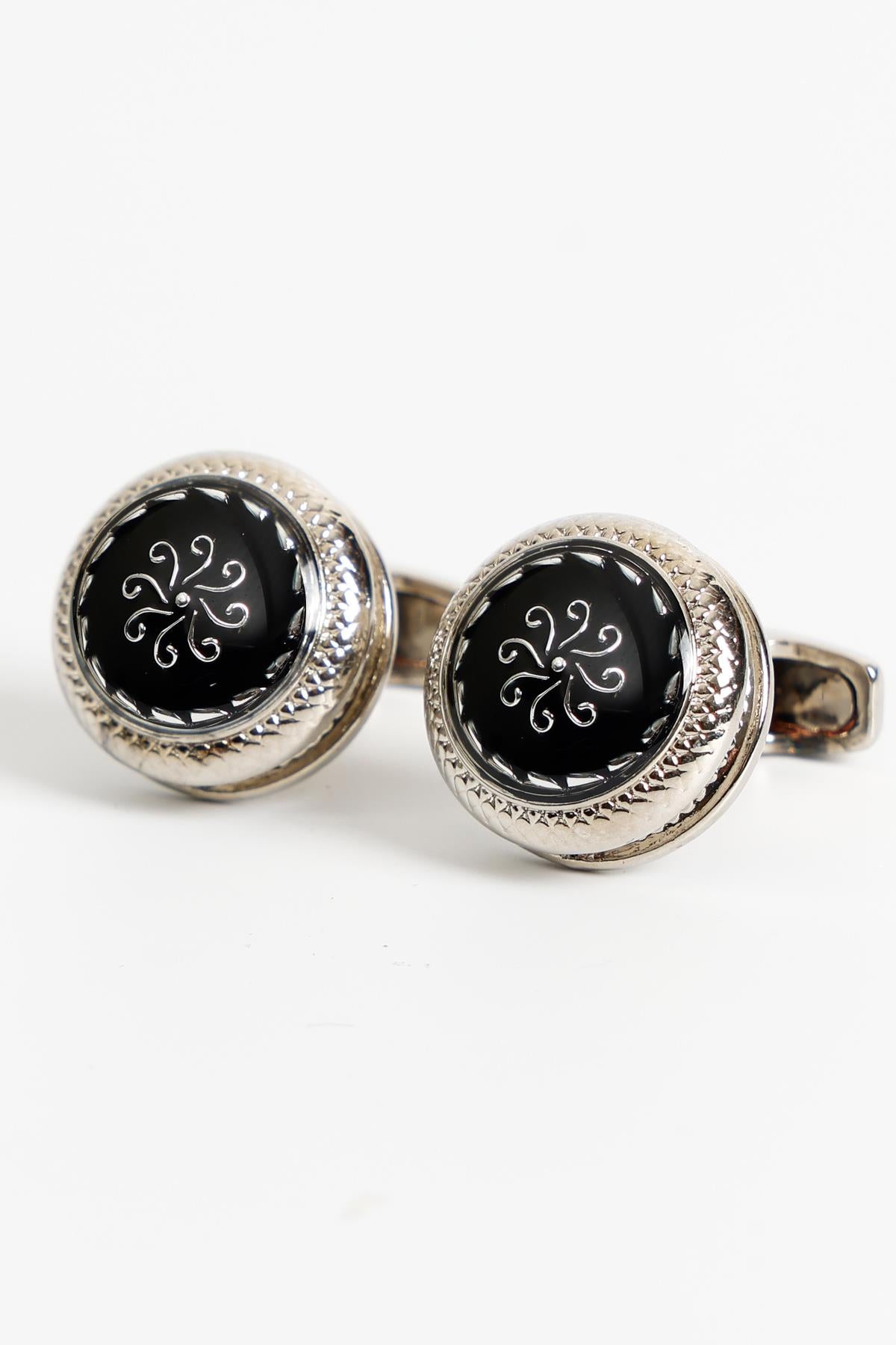 Esgue Gümüş Renk Siyah Desenli Yuvarlak Kol Düğmesi KD:7209