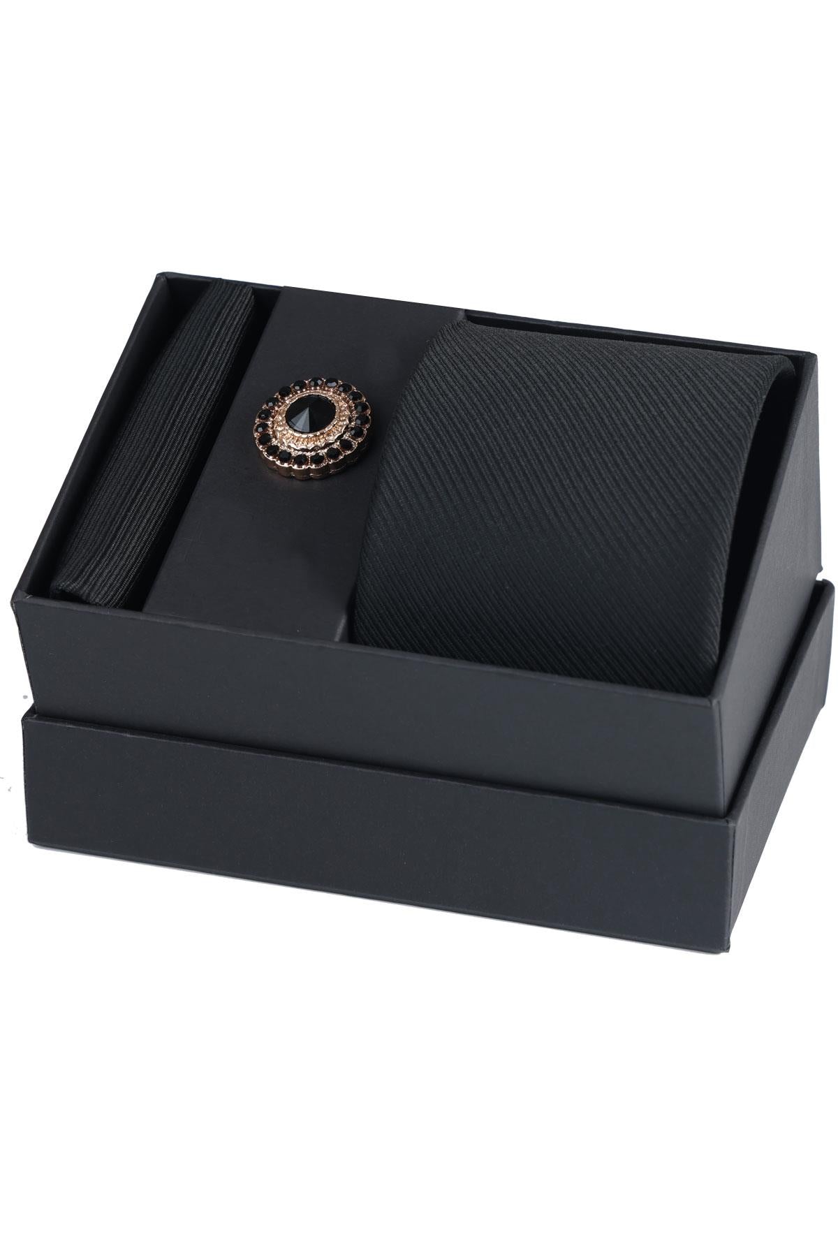 Esgue Hand Made Desenli Siyah Kravat & Mendil & Gold Renk Siyah Taşlı Yaka Broşu Hediye Seti