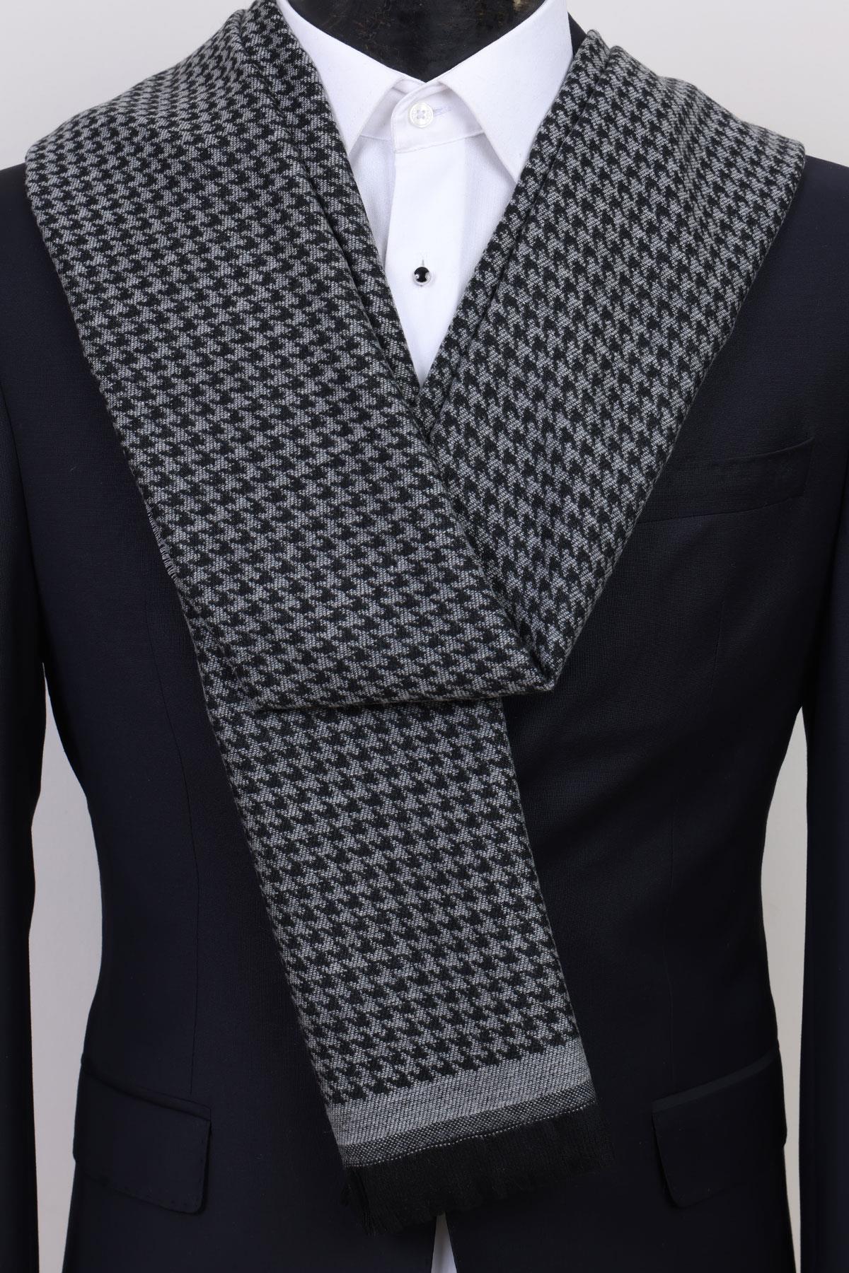 Esgue Siyah-Gri Çift Taraflı Kazayağı Desenli Viskon Kaşkol