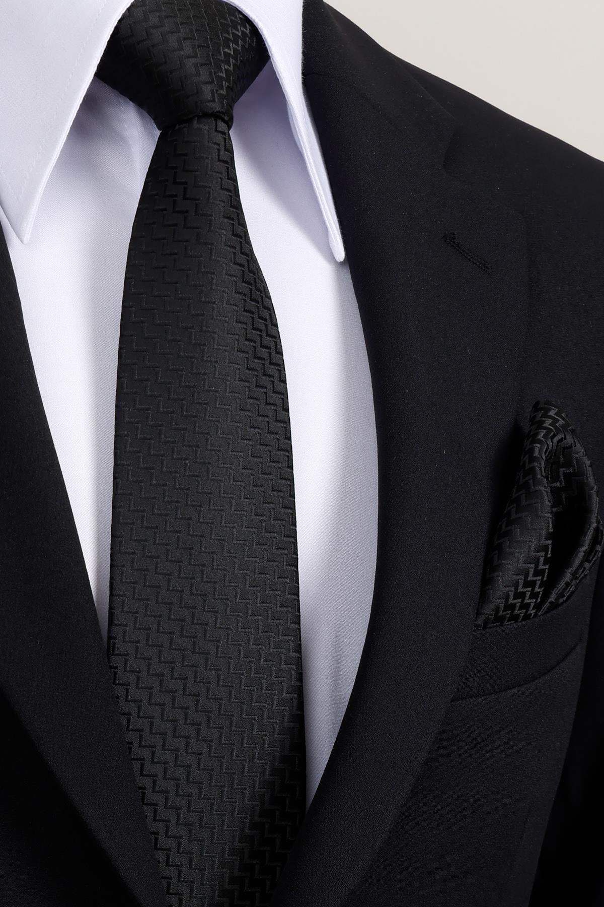 Esgue 8 Cm Hand Made Desenli Siyah Kravat Mendil & Siyah Kare Kol Düğmesi Hediye Seti HSET:101