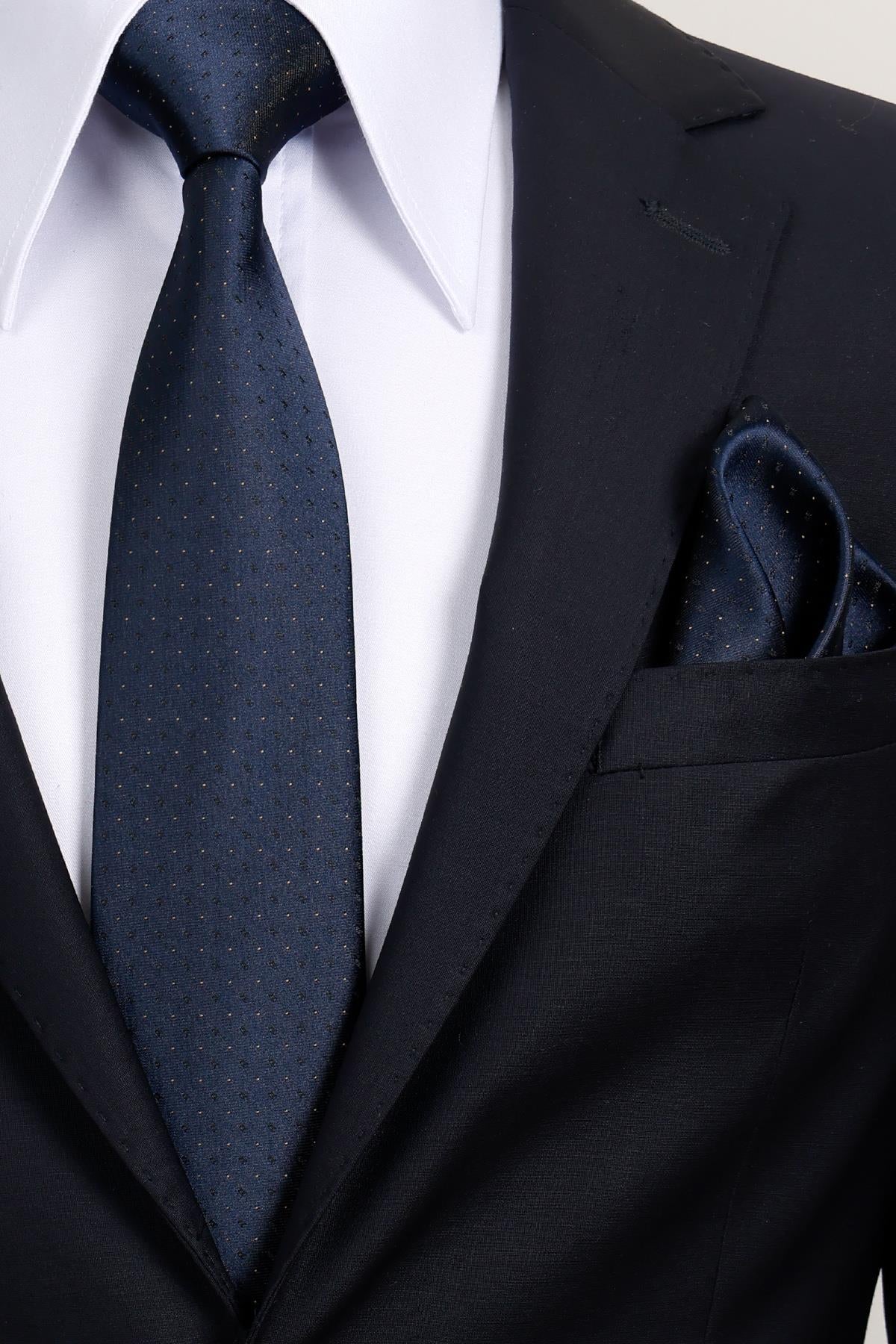 Esgue 8 Cm Hand Made Lacivert Sarı Noktalı Kravat Mendil & Kare Kol Düğmesi Hediye Seti HSET:118