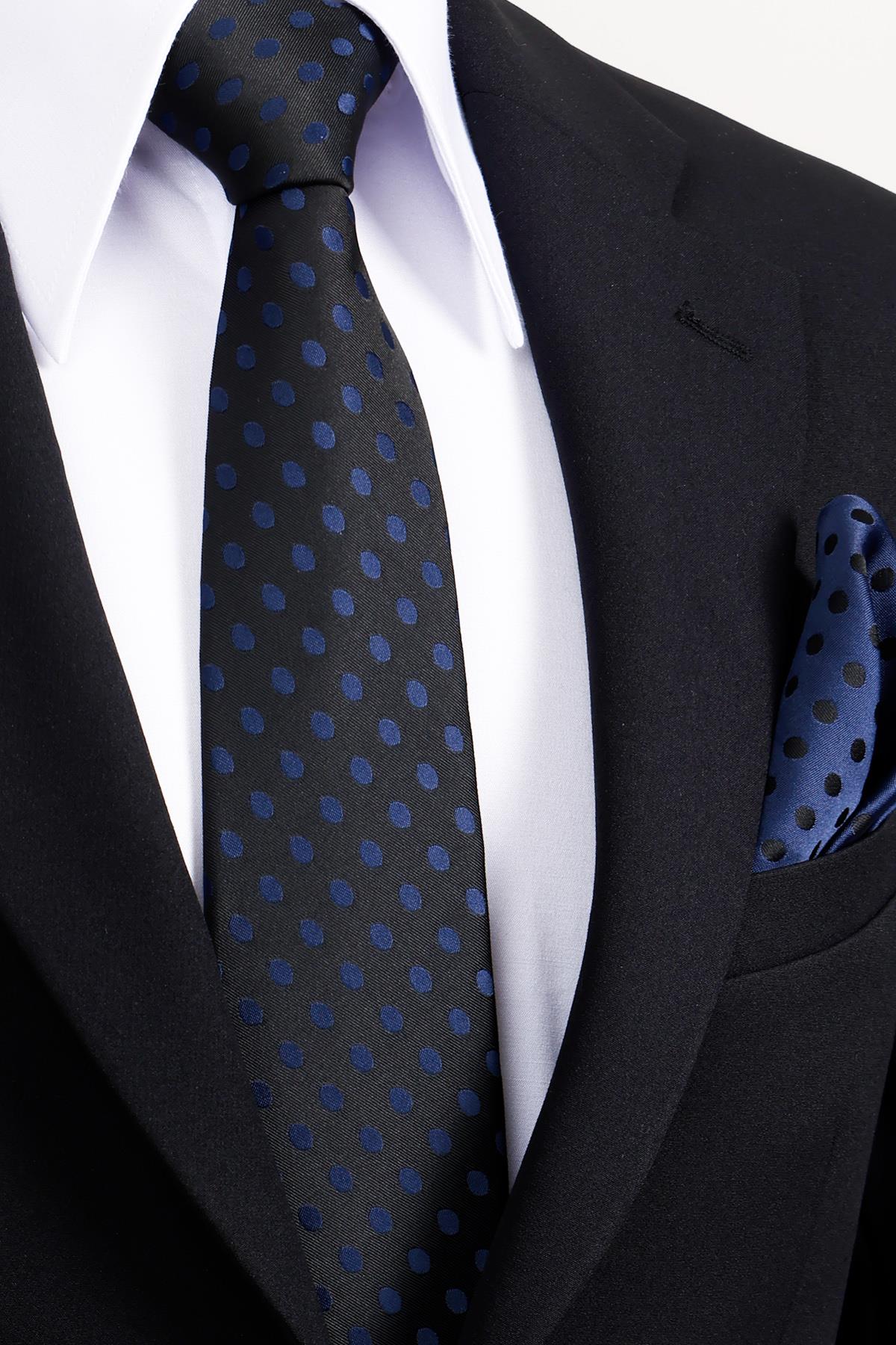 Esgue 8 Cm Klasik Geniş Hand Made Siyah - Lacivert Puantiye Desen Mendilli Kravat