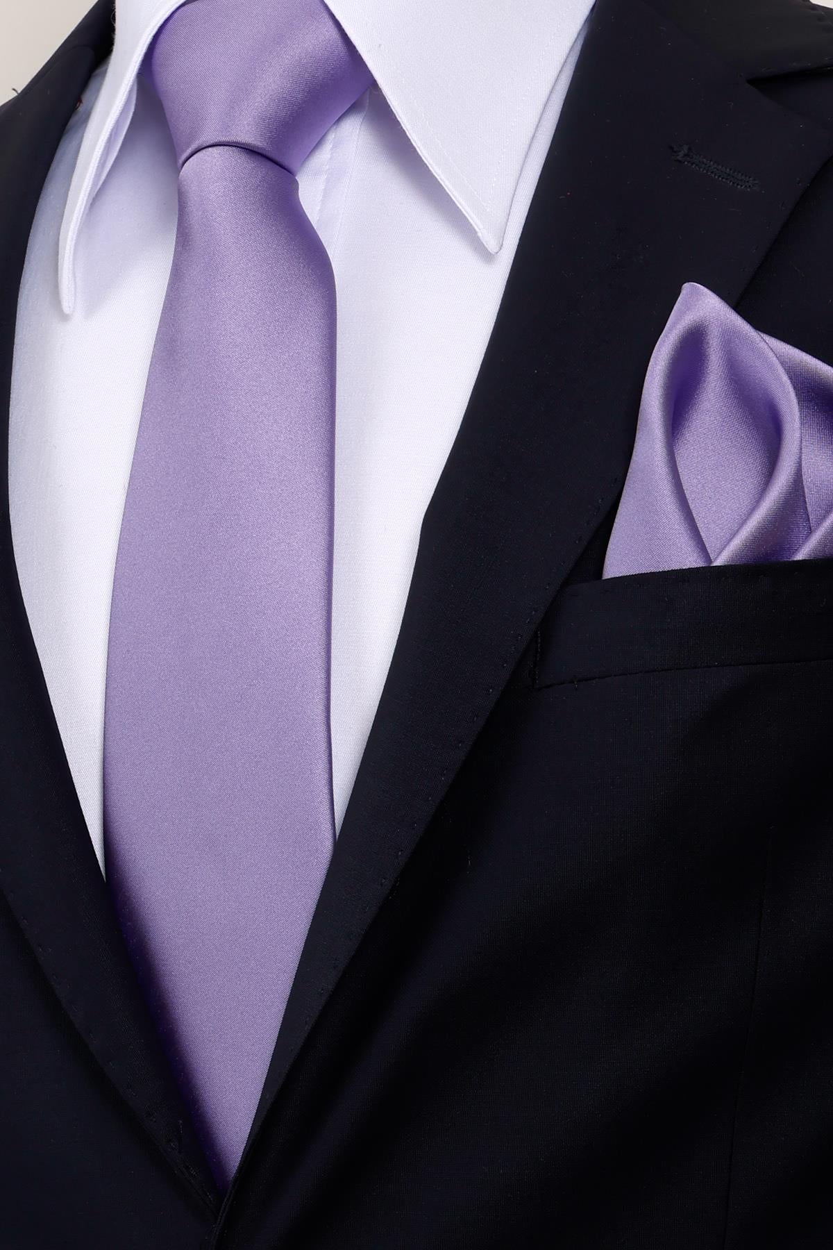 Esgue 8 cm Klasik Saten Mendilli Kravat – Farklı Renk Seçeneği, Özel Hediye Kutusunda Premium Erkek Kravat