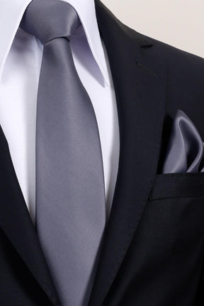 Esgue 8 cm Klasik Saten Mendilli Kravat – Farklı Renk Seçeneği, Özel Hediye Kutusunda Premium Erkek Kravat