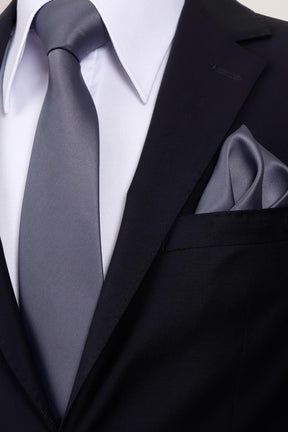 Esgue 8 cm Klasik Saten Mendilli Kravat – Farklı Renk Seçeneği, Özel Hediye Kutusunda Premium Erkek Kravat