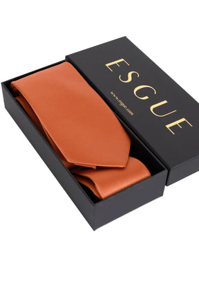 Esgue 8 cm Klasik Saten Mendilli Kravat – Farklı Renk Seçeneği, Özel Hediye Kutusunda Premium Erkek Kravat