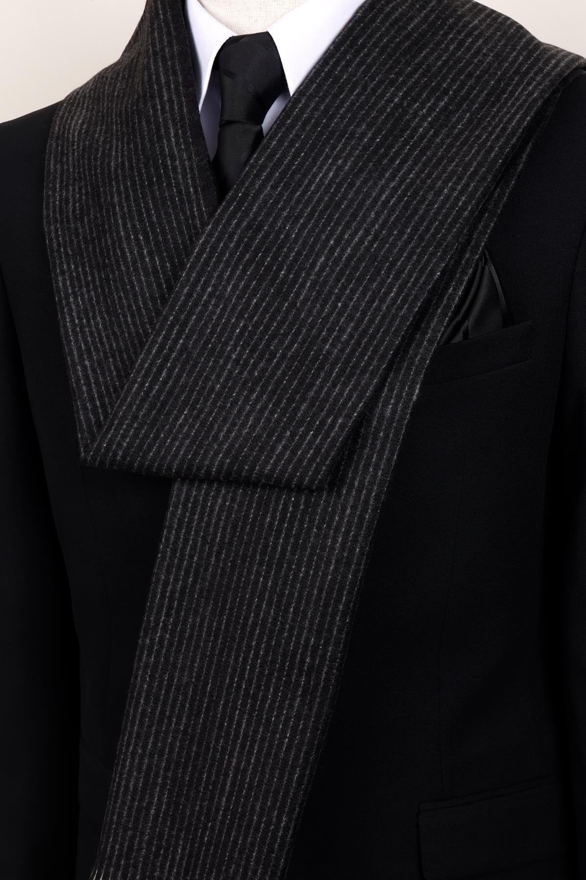 Esgue Yünlü Siyah İnce Çizgili Kaşkol - Klasik ve Modern Erkek Atkı