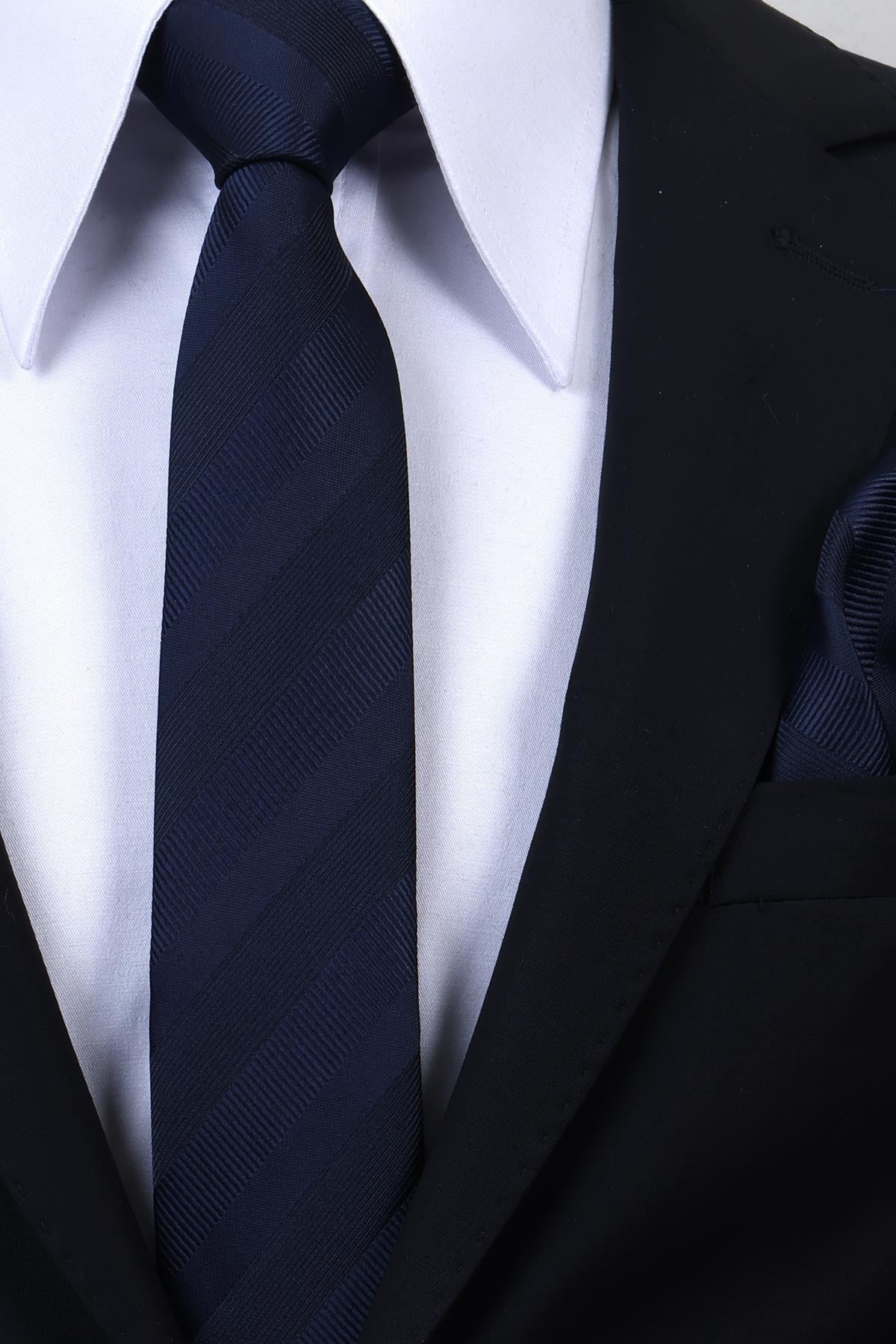 Esgue Hand Made 6 cm Slim Çizgili Desen Lacivert Renk Mendilli İnce Kravat